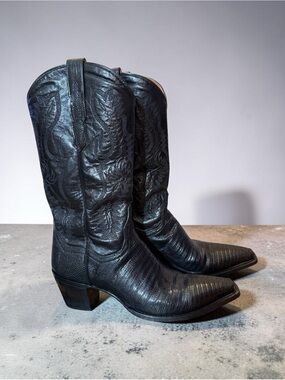Dan Post Women’s Black Embossed Leather Cowboy Boots, size 9.5 M